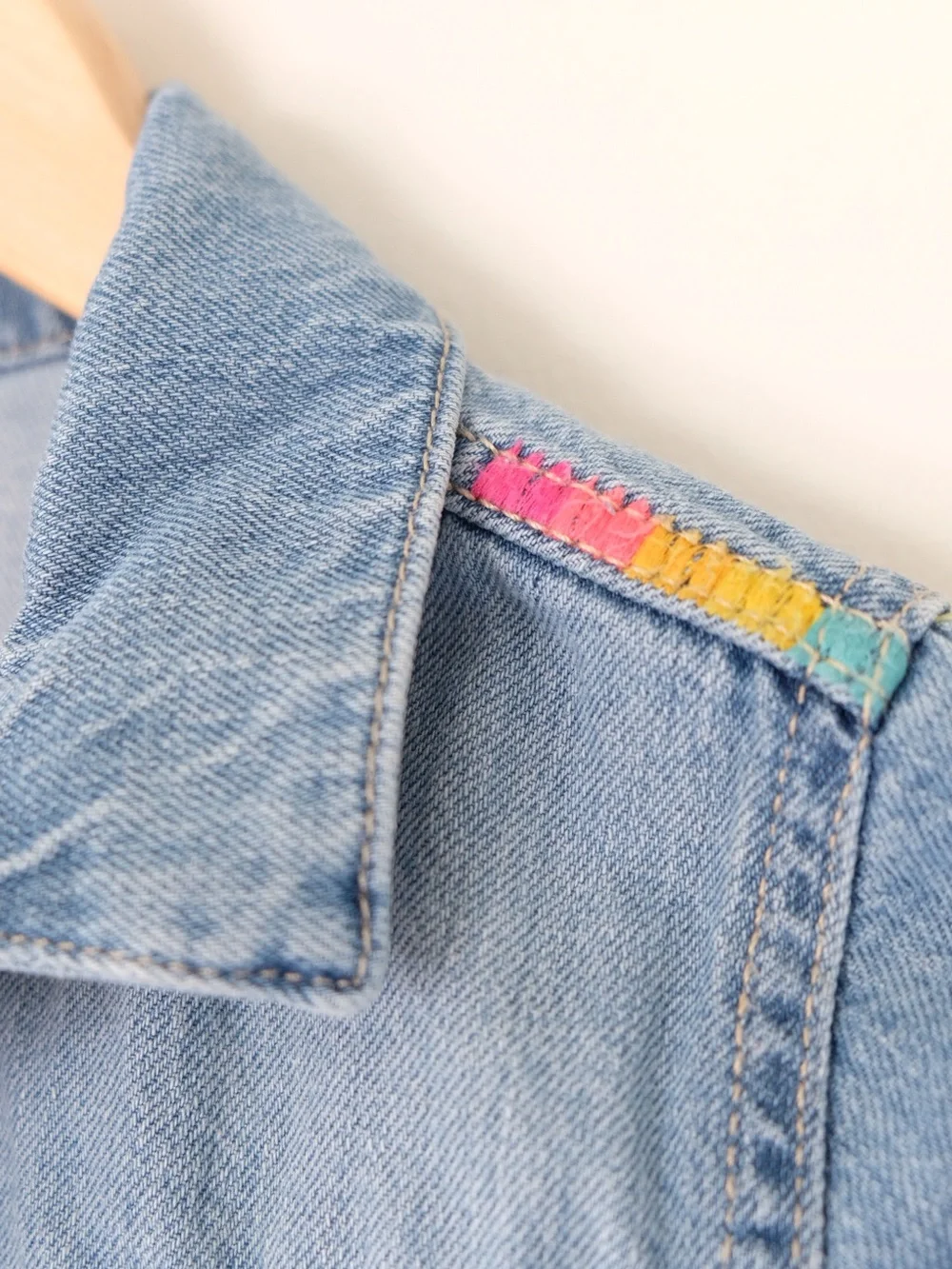 GAP light blue